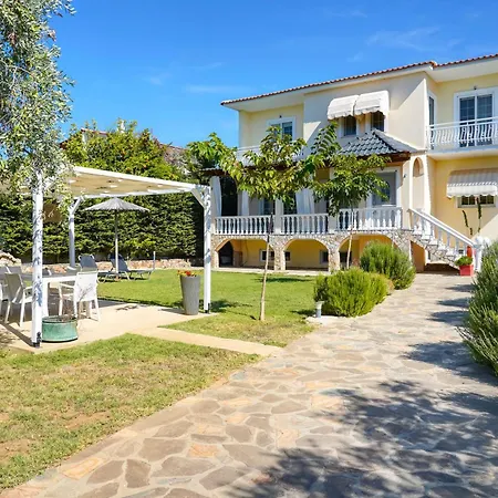 Villa Eleonas *
